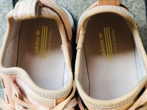 henderschemeのスニーカー