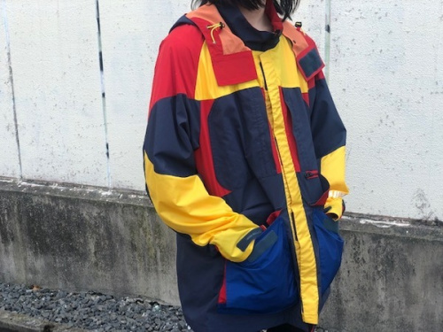 ラグランブルゾンのマルチカラー