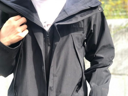 ゴアテックスのマウンテンジャケット