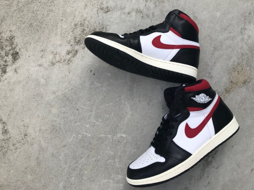 ナイキのAIR JORDAN 1