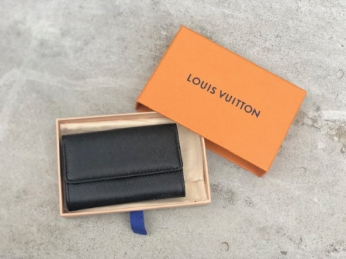 LOUIS　VUITTONのルイヴィトン