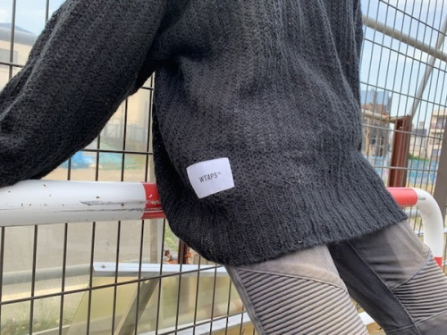 ダブルタップス