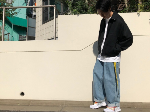 キャリアファッションのAURALEE