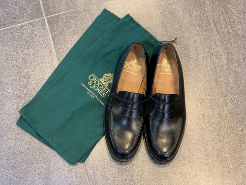 ドレスシューズのCrockett&Jones