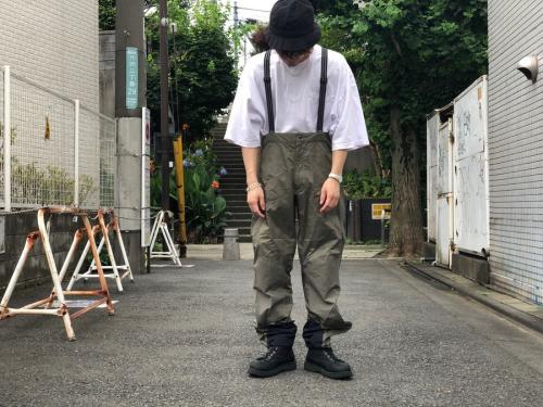 ストレッチマイクロバーストパンツ