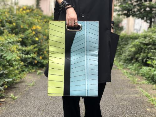 イッセイミヤケの総柄 二つ折り クラッチバッグ