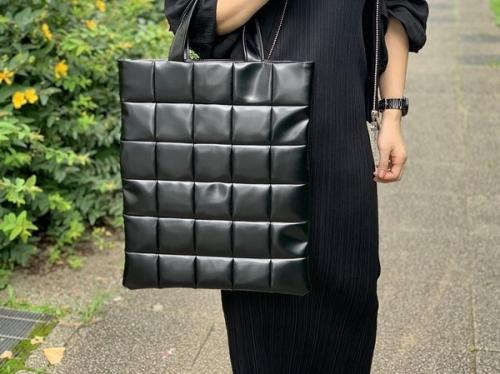 ブラックコムデギャルソンのバッグ キルティング