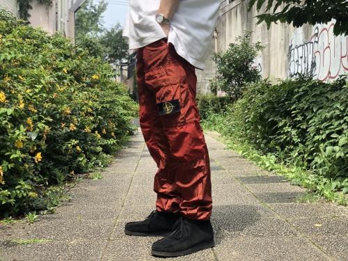 ストーンアイランドのナイロンメタル