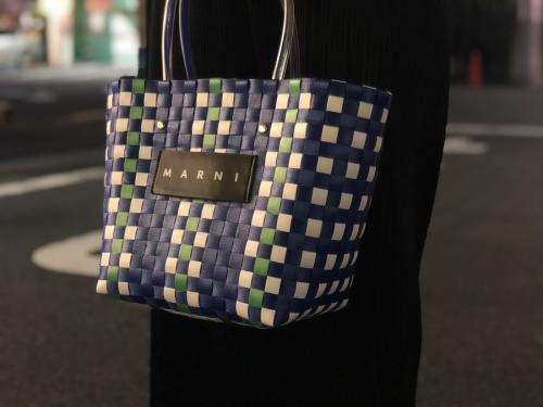 マルニのフラワーカフェピクニックバッグ