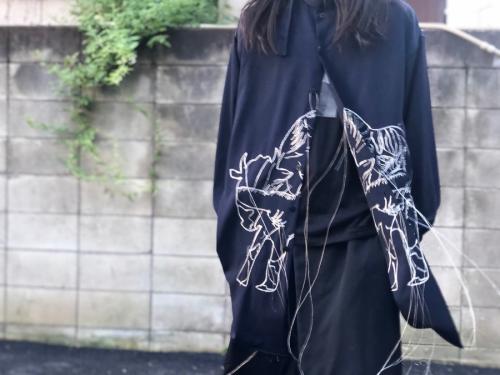 手目刺繍ジャケット　変形スタンド袴ブラウス　HN-J39-502　HN-B31-517　20SSの朝倉優佳　Yuuka Asakura　