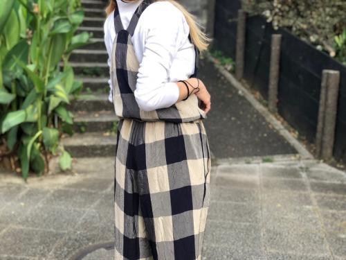 ギャルリーヴィーのコンパクトレーヨンサロペット