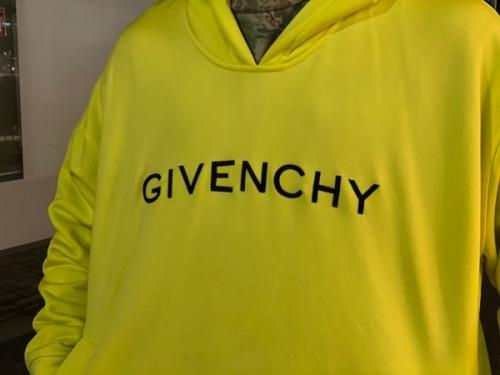 GIVENCHYのジバンシー