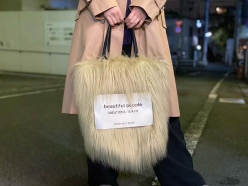 ヘアリーファーレザーネームタグトートのレディース