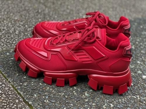 プラダのCloud Bust Thuder knit Sneaker