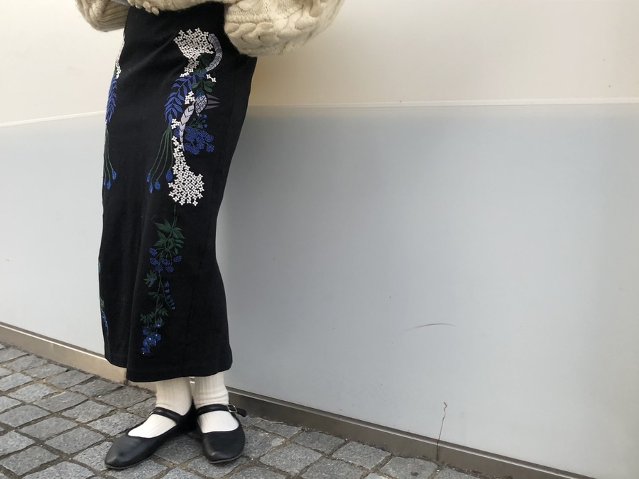 【Mame Kurogouchi/マメ クロゴウチ】日本が誇るパリコレブランド’’mame’’よりスカートのご紹介です。[2020.12.18発行]