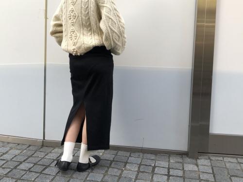 マメ クロゴウチのエンブロイダリージャージースカート