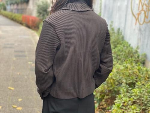 プリーツジャケット