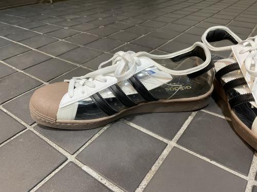 アディダスのブロンディ・マッコイ