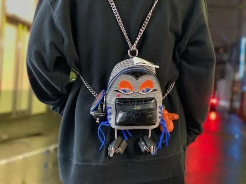 メゾンプロマックスのモンスターバックパック