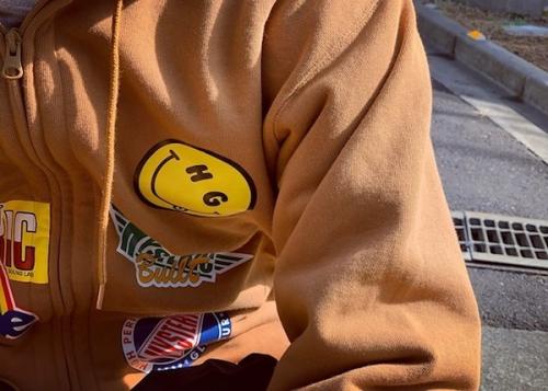 ヒステリックグラマーのSTICKERオーバーサイズパーカー