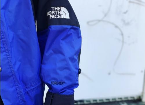 ザノースフェイスのマウンテンパーカー