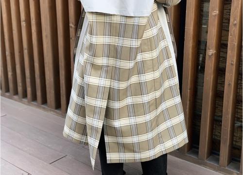 ユナイテッドトーキョーのリバーストレンチコート