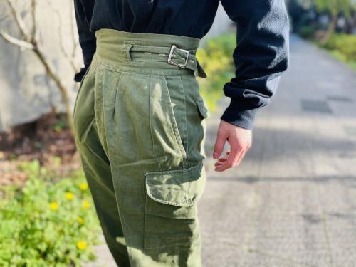 ブリティッシュアーミーのグルカパンツ