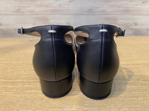 タビアンクルストラップヒールの下北沢