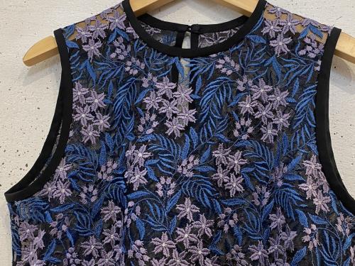 ボタニカルレースブラウスの下北沢　古着