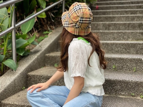 インポートブランドのBURBERRY