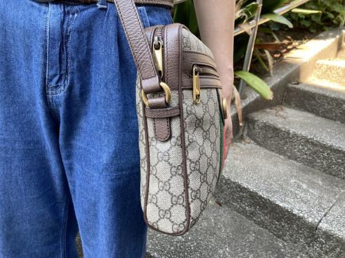 グッチのメッセンジャーバッグ