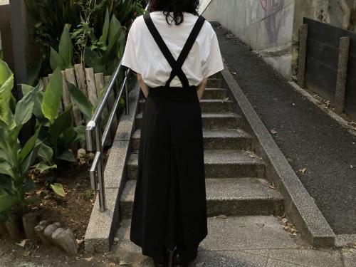 エンフォルドのサスペンダーロングスカート