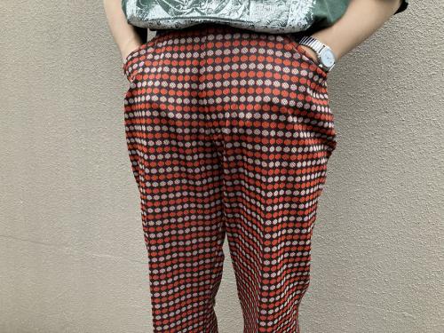 ニードルスのブーツカットスチューデントパンツ