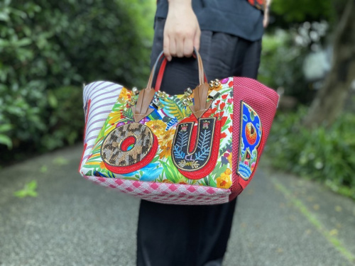 ラグジュアリーブランドのChristian Louboutin