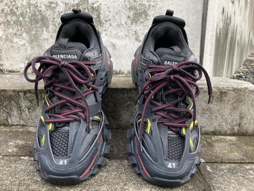BALENCIAGAのバレンシアガ