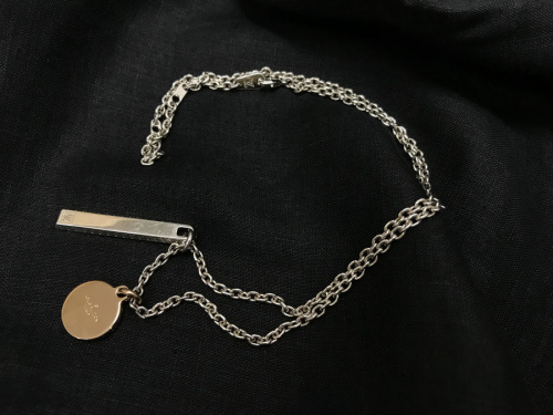 ラグジュアリーブランドのLOUIS VUITTON 　