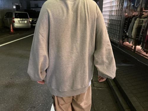 オーバーサイズスウェットのメンズ　下北沢　古着　ブランド古着
