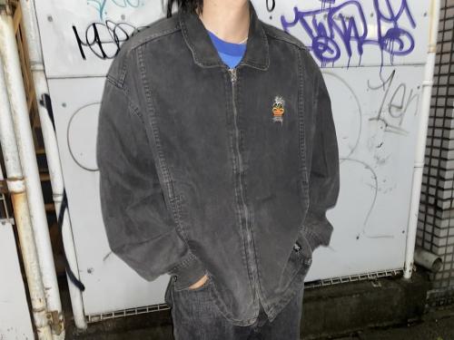 「希少」STUSSY（ストゥーシー）ナイロンジャケット、ベージュ、刺繍ロゴ STUSSY - Stussy Ghost Logo Canvas Varsity Jacketの通販 by