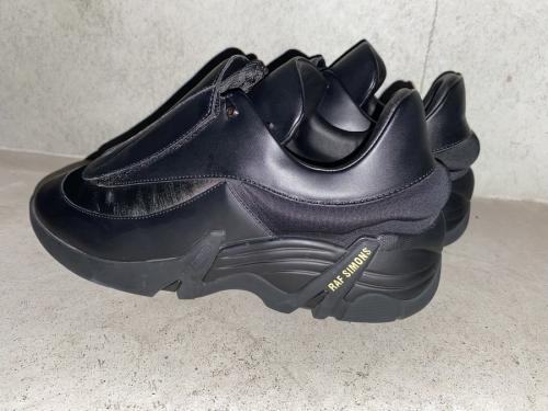 ランナーレザースニーカーのブランド古着　下北沢　買取