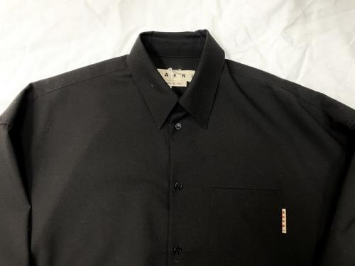 マルニのロングスリーブウールシャツ