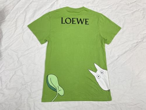 ロエベ スタジオジブリのトトロTシャツ