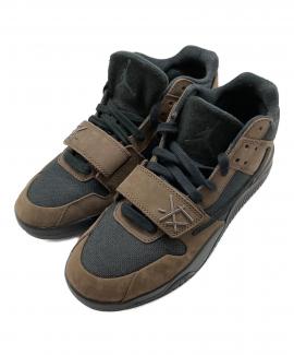 「コラボ・別注アイテムのNIKE × TRAVIS SCOTT 」