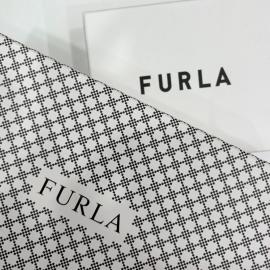 「インポートブランドのFURLA 」