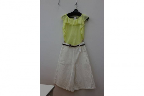 ミディスカートのガウチョパンツ