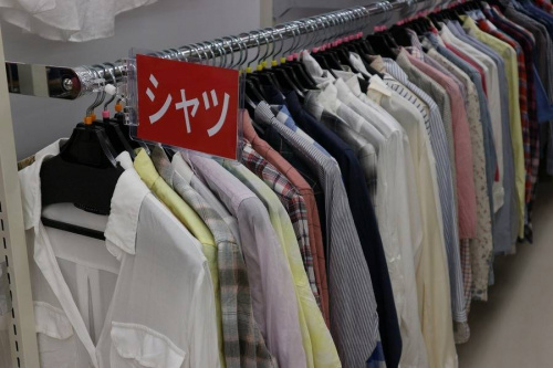 イベントなうの安い　古着屋