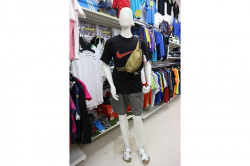 スポーツの安い　古着屋