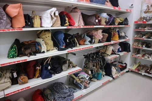 古着の安い　SALE　