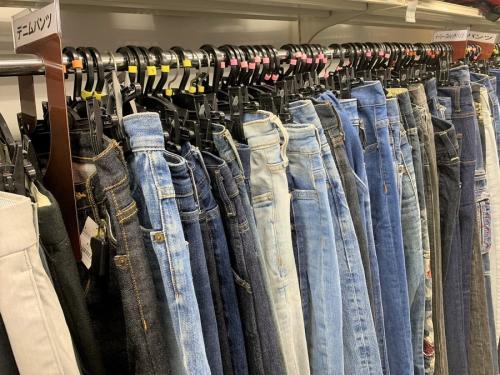 ユーズレットのジーンズ