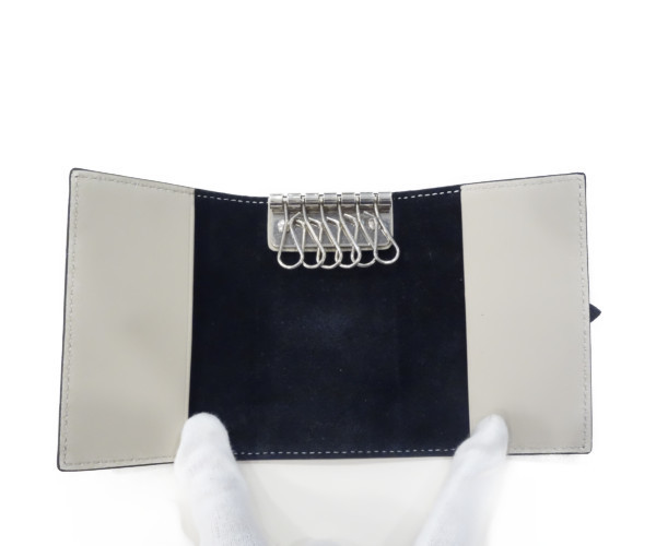 CELINE/セリーヌ】よりバイカラー6連キーケースが入荷しました