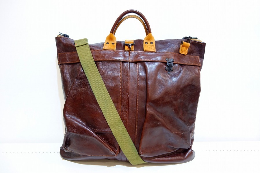 Buzz Ricksons/バズリクソンズ】レザーヘルメットバッグが入荷しました